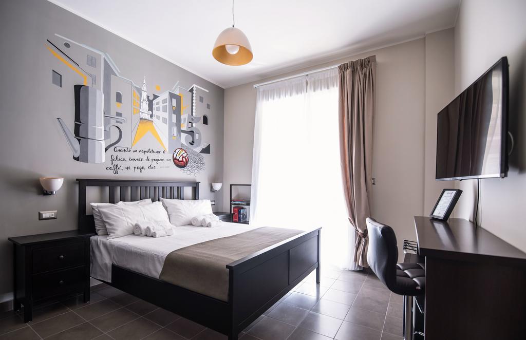Bed And Breakfast Via Toledo 156 Napels Buitenkant foto