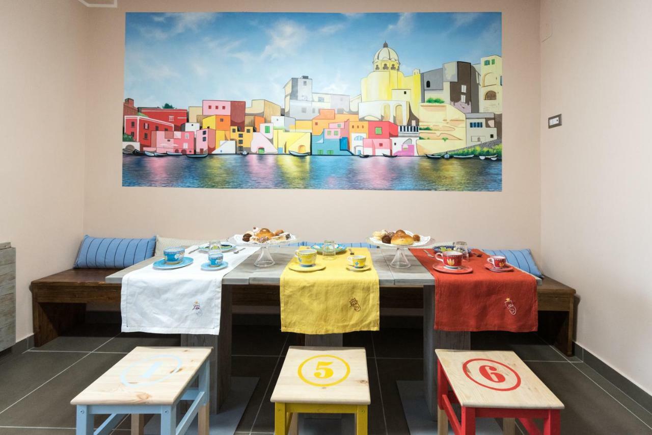 Bed And Breakfast Via Toledo 156 Napels Buitenkant foto
